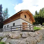 Alpesi faház Only 200 M From Lift With Sauna *