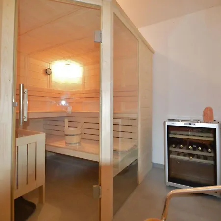 Only 200 M From Lift With Sauna 샬레 *