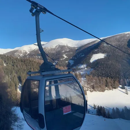 Only 200 M From Lift With Sauna 샬레